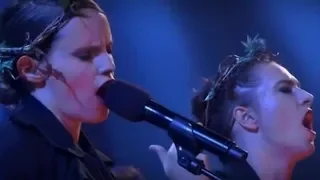 Anna Calvi and Amanda Palmer - Blackstar (Live at BBC Proms)