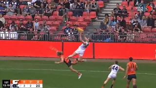 TOM DE KONING FLYS HIGH!!! Carlton vs GWS Giants round 9 2022