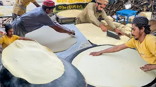 Pakistan's Biggest Manda Roti | Street Roll & Samosa Patti - Rumali Roti Making! Street Food Karachi
