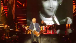 Paul McCartney - Can't Buy Me Love (part)(The Beatles Cover)(Live)(Vienna, 05.12.2018)