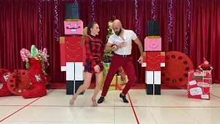 Gloria Estefan - Conga | Salsa Show Dance | Francesco y Titina