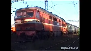 Тепловоз ТЭП70 с Костомукшой отправляется со станции Приозерск.