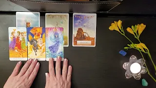 💥Ona usuwa się z niepewnej relacji💥On czuje stratę Tarot Czytanie bezterminowe