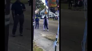 Man Dresses up as Michael Jackson for Halloween #youtubeshorts #halloween #moonwalking