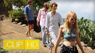 A BIGGER SPLASH - CLIP [HD] L'aperitivo