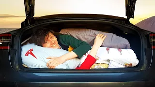 Sleeping overnight in a Tesla Model 3