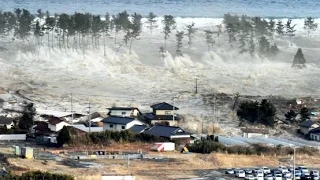 Tsunami no Japão   A terrível onda gigante, imagens surpreendentes em meio ao desastre