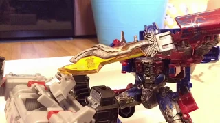 Transformers: Dark Of The Moon | Optimus Prime vs Sentinel Prime And Megatron (StopMotion v3.0)