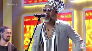 Carlinhos Brown canta A Namorada - 21/09/2017