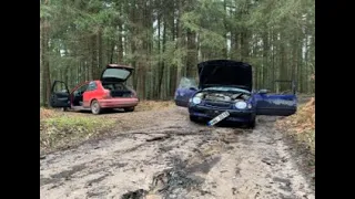 Toyota Corolla vs Honda Civic (offroad)