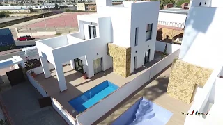 3 bedroom villa with pool in Torrevieja