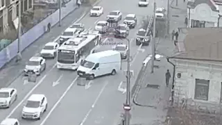 В центре Красноярска водители подрались после ДТП