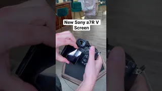 😍 New Sony a7R V Screen