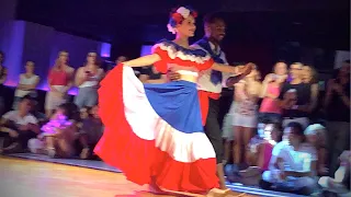 BAILE MERENGUE FOLKLORICO Edwin y Dakhóta