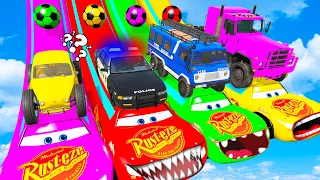 Monster Trucks Potholes Flatbed Long Trailer Truck Car Rescue - Cars vs Deep Water