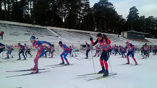 Старт казанского лыжного марафона . Юдино . Стадион Локомотив .