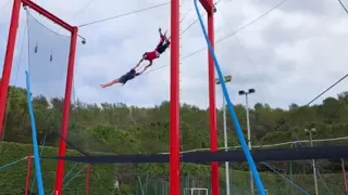 Flying trapeze pelicano return catch club med opio 2k18