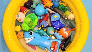 Ocean Adventure with sea Animal Toys in water| Learn Sea animal names and facts for toddlers