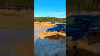 Touareg V10 TDI Offroad water crossing