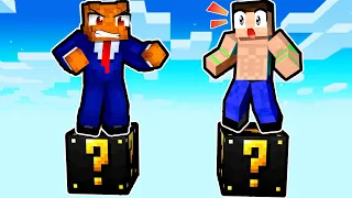 WWE Lucky Blocks In Minecraft Skywars!