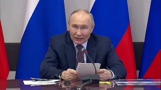 «Мы должны быть на шаг впереди противника!»: Путин потребовал эффективно тратить каждый рубль