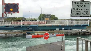 UK Bridge Opening - Newhaven Swing Bridge, East Sussex