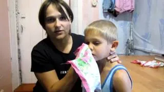 Семья Бровченко. Как правильно высмаркивать нос ребенку, чтобы не было осложнений на уши.
