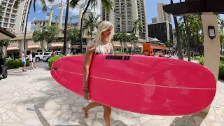 Jenny Surfs Waikiki (B-Side)   4K