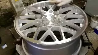 How to put a tyre on without scratching the new wheel