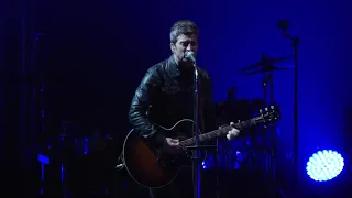Noel Gallagher's High Flying Birds - Dead In The Water - Live At Isle Of Wight 2019