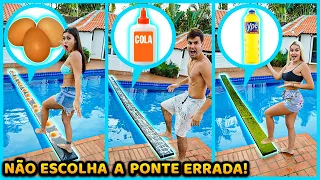 NÃO ESCOLHA A PONTE ERRADA DA PISCINA OU VOCÊ VAI SE ARREPENDER! ( NOVO MINI GAME ) [ REZENDE EVIL ]