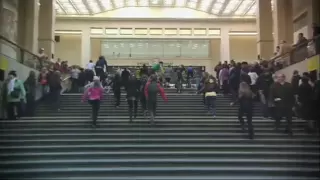 Choir / bike flashmob Central Station Brussels