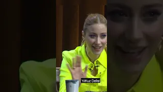 Anni ginaydın😂😂Hazal Kaya oğlunu taklit ediyor