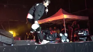 Chengdu Dimash Kudaibergen performance in the rain Чэнду Димаш Кудайберген