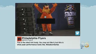 Gritty Goes Streaking At Lincoln Financial Field, Gets Ejected