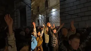 Протесты в Грузии: Митингующие вышли на улицы Тбилиси, начались стычки с полицией