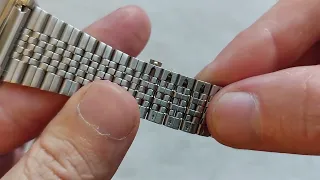 New Casio Vintage A1100 -How To Adjust a Folded Link Bracelet, Without Hammers, Pliers or Scratches