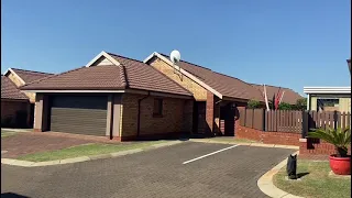 3 Bedroom Townhouse for Sale in Eldoraigne, Centurion