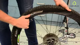 Super B Tool Tips: How to change a flat tire