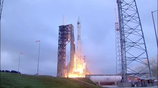 Cygnus Spacecraft on its Way to the Space Station | Video