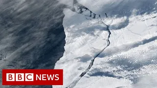 Giant iceberg almost size of London circling Antarctic coast  - BBC News