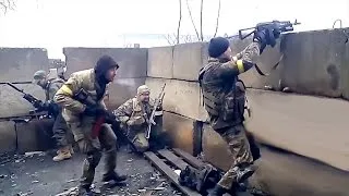 UKRAINE WAR 2016 - HEAVY FIREFIGHTS DURING FIGHTING IN AVDEEVKA