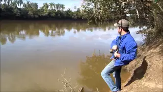 Pescaria de carpa no Rio Iguaçu.