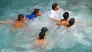 إنقاذ طفل من الغرق في بحر قابوياوا - روينة فالكوزينا  Rescue a child from drowning