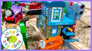 Thomas and Friends Totally Thomas Town Surprise Bag! Fun Toy Trains !