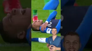 La brutta caduta di Mbappé in Nazionale #Shorts