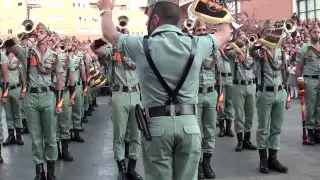 LA LEGIÓN CANTA EL NOVIO DE LA MUERTE A LA SALIDA DEL CRISTO DE MENA