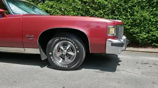 Pontiac bonneville 1976 with brand new firestone