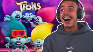 FIRST TIME WATCHING *Trolls Band Together*