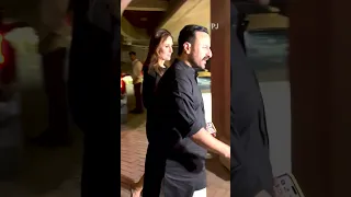 Annoyed Saif Ali Khan Tells Paparazzi 'Humare Bedroom Mein Aa Jaiye’